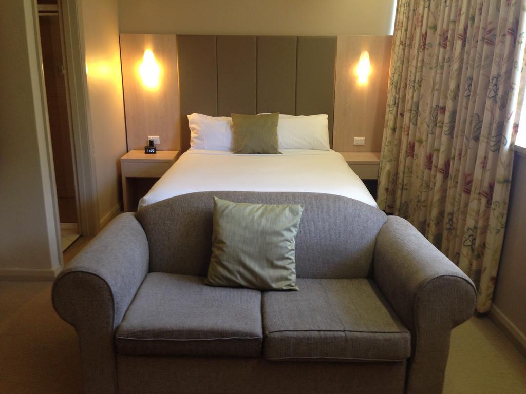 Quality Tiffins On The Park Hotel Adelaide