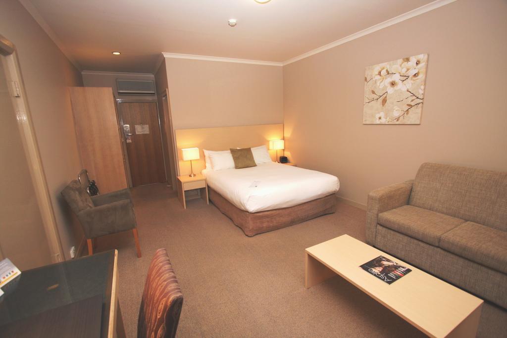 Quality Tiffins On The Park 4* Adelaide
