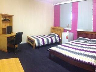 Hostel Port Backpackers *