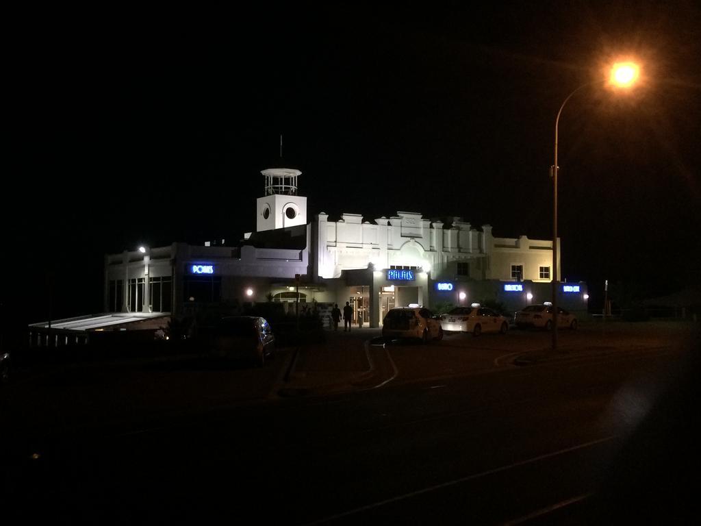 - Semaphore Front Adelaide