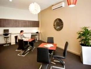 Hotel Paringa Adelaide