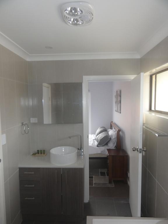 Prime Location & Spacious * Adelaide