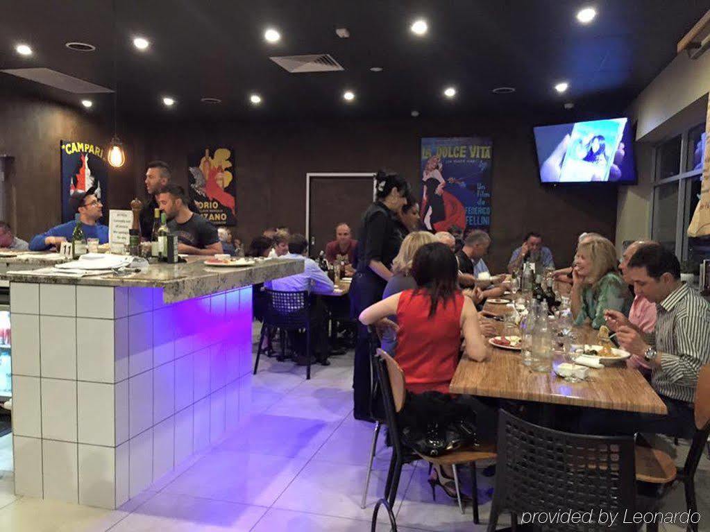 Quest Mawson Lakes