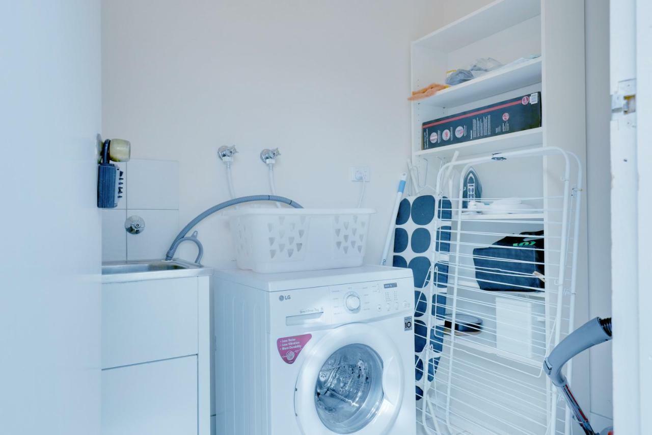 Bath Street Apartment Adelaide