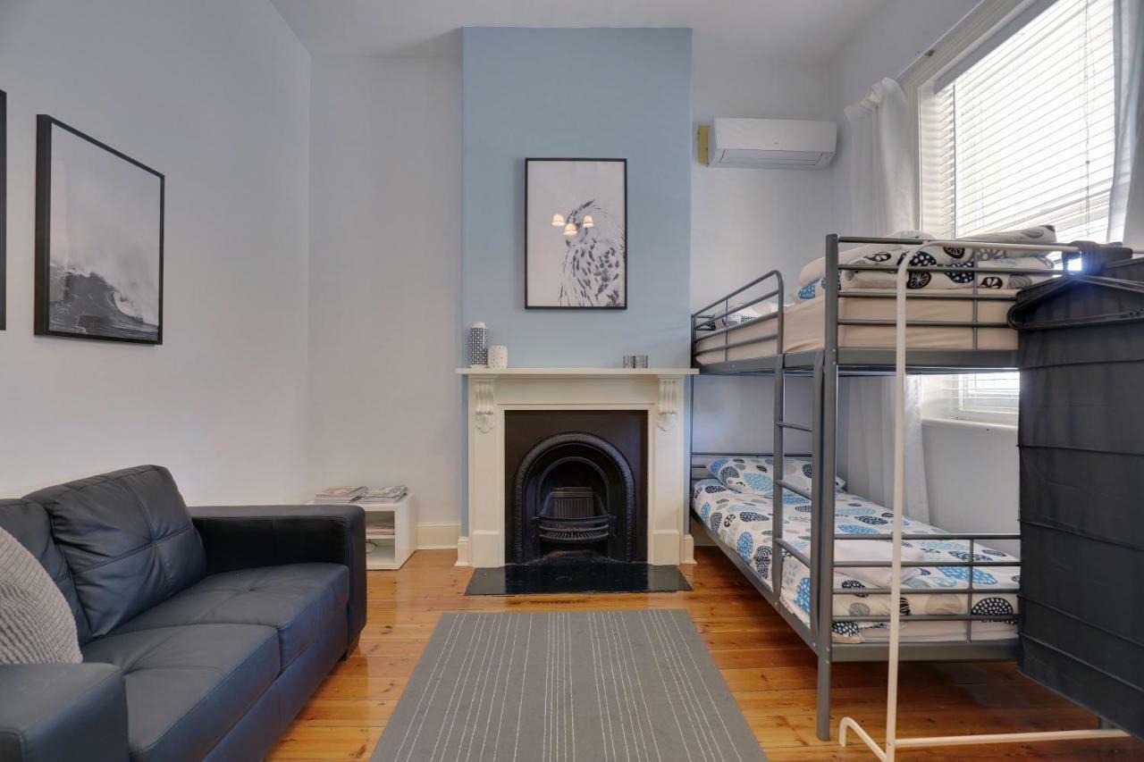 Apartment Bath Street
