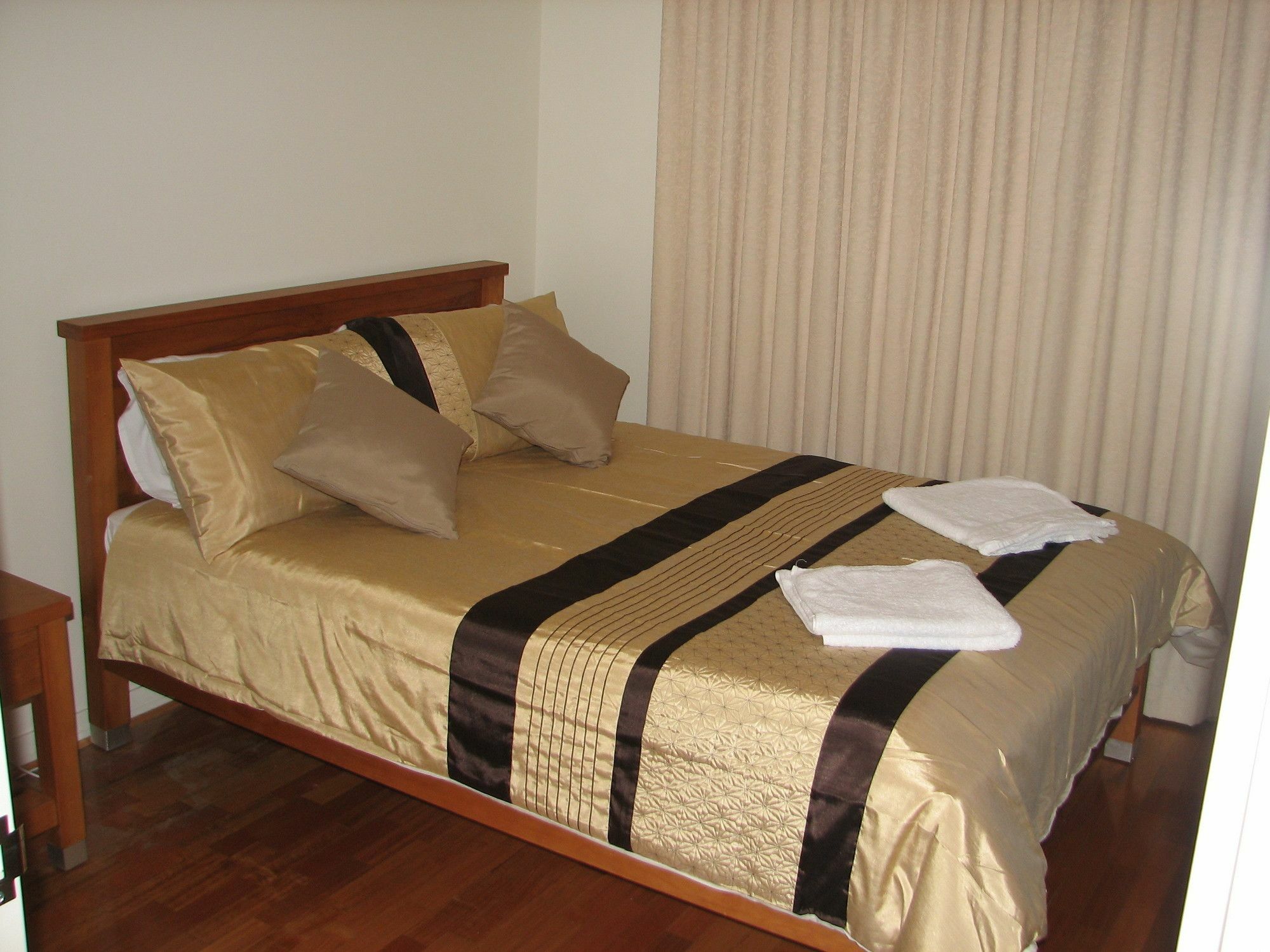 Apartment Escape 2bd In Adelaides East End 1 *