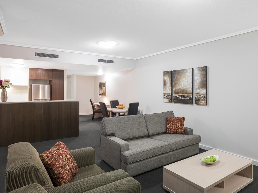 Embassy 2br Free Parking Apartment Adelaide