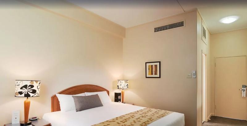 Hotel Chifley On South Terrace 3*